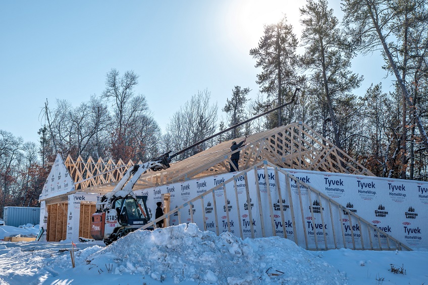 Building Your Dream Home: Embracing the Winter Construction Journey